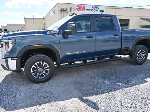 New 2026 GMC Sierra 3500 Pro AWD/4WD image 3