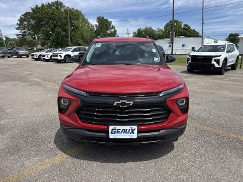 New 2026 Chevrolet TrailBlazer LT w/ Midnight Edition FWD image 4