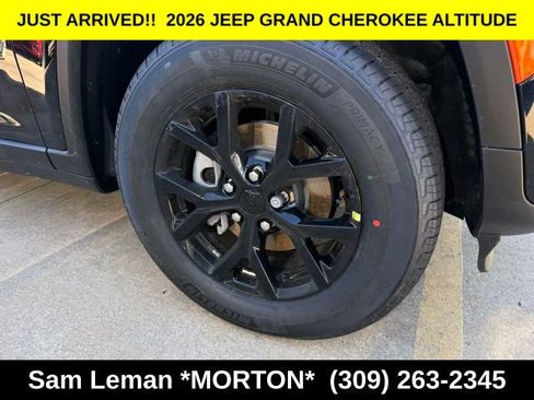 New 2026 Jeep Grand Cherokee Altitude image 4