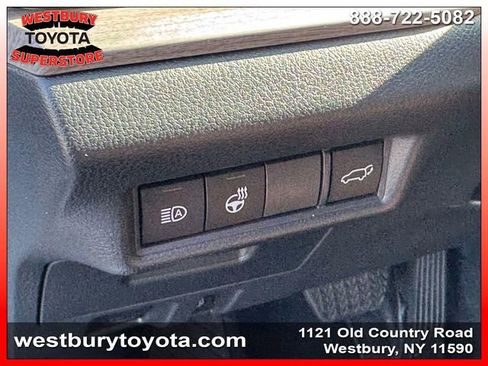 Used 2024 Toyota Grand Highlander AWD image 23