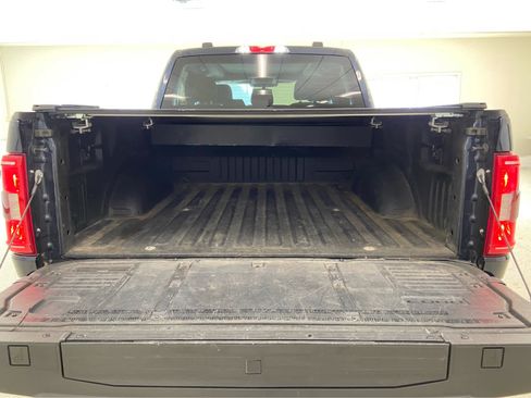 Used 2022 Ford F150 XLT w/ Equipment Group 302A High image 9