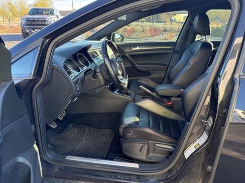 Used 2017 Volkswagen GTI S image 10