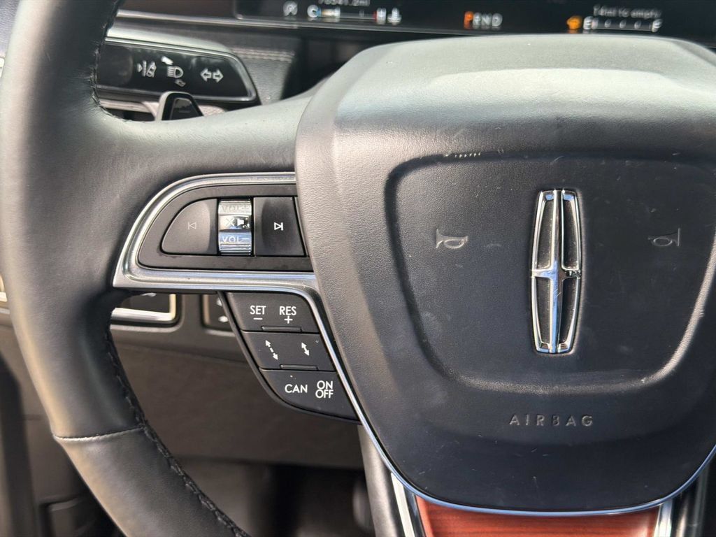 Certified 2021 Lincoln Navigator Reserve RWD image 24