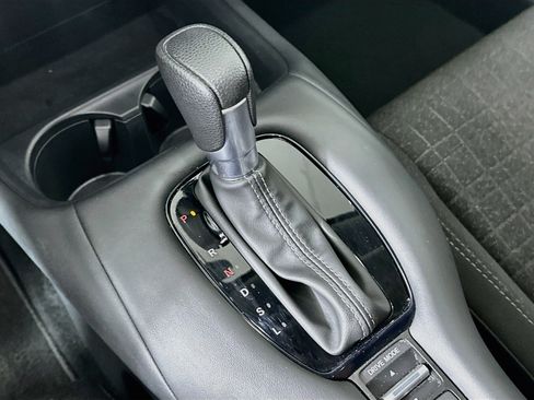 Used 2025 Honda HR-V LX image 23