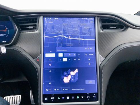 Used 2019 Tesla Model X Performance image 22