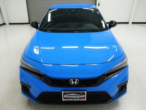 Used 2022 Honda Civic Sport image 2