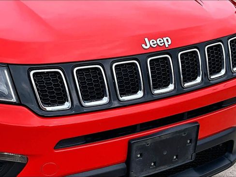 Used 2021 Jeep Compass Sport image 30