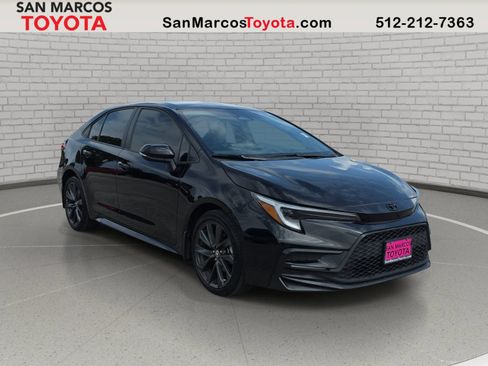 Used 2024 Toyota Corolla SE FWD image 3