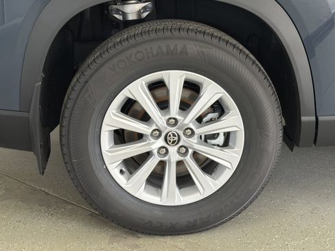 New 2026 Toyota Grand Highlander XLE AWD/4WD image 42