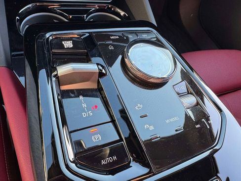 New 2026 BMW 530i xDrive w/ M Sport Package image 14