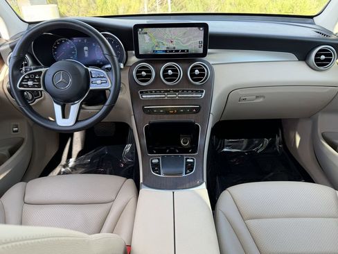 Used 2020 Mercedes-Benz GLC 300 image 31