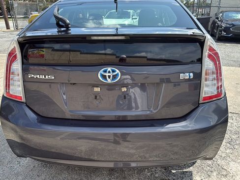 Used 2015 Toyota Prius Two image 7