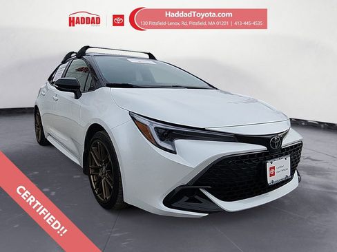 Certified 2025 Toyota Corolla Hatchback w/ SE Package image 7