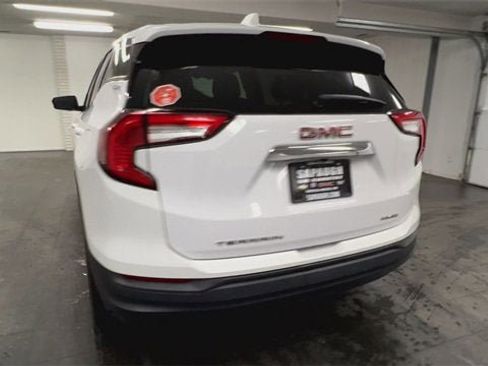 Certified 2024 GMC Terrain SLE image 7