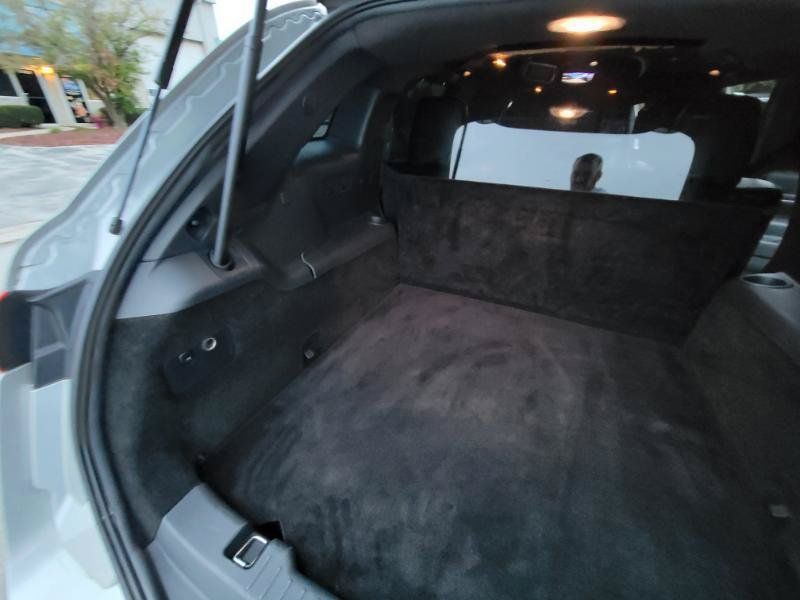 Used 2013 Lincoln MKT AWD image 48