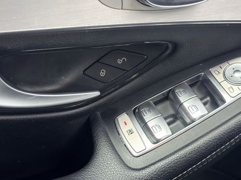 Used 2022 Mercedes-Benz GLC 300 image 27