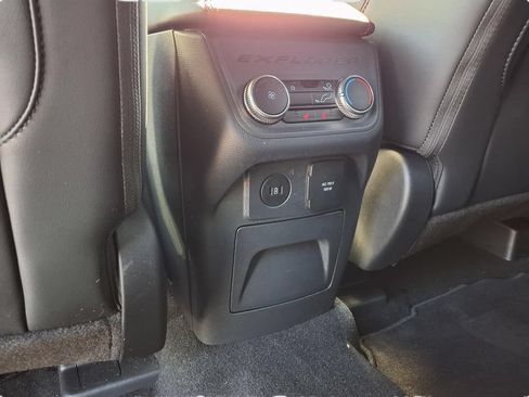 Used 2025 Ford Explorer ST AWD/4WD image 27