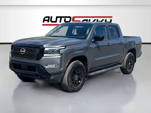 Used 2023 Nissan Frontier SV w/ Midnight Edition Package AWD/4WD image 3