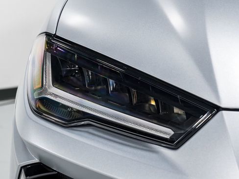 Used 2022 Lamborghini Urus AWD/4WD image 43