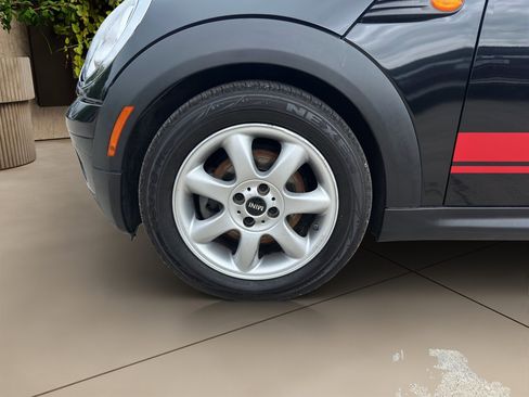 Used 2010 MINI Cooper Convertible FWD image 15
