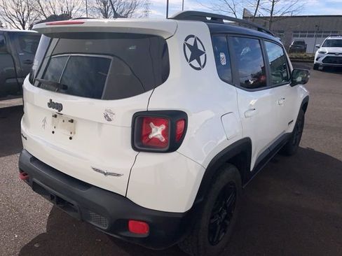Used 2017 Jeep Renegade Trailhawk image 10