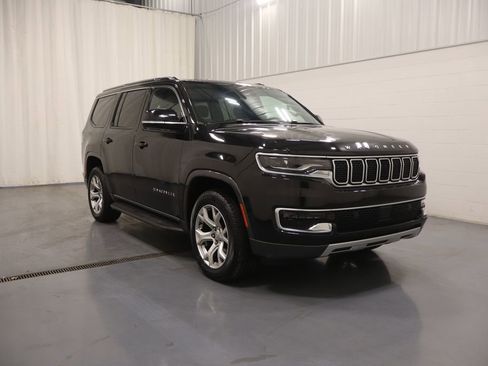 Used 2022 Jeep Wagoneer Series II AWD/4WD image 1