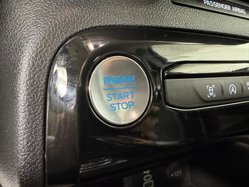 Used 2024 Ford Escape Active w/ Tech Pack #1 AWD/4WD image 17