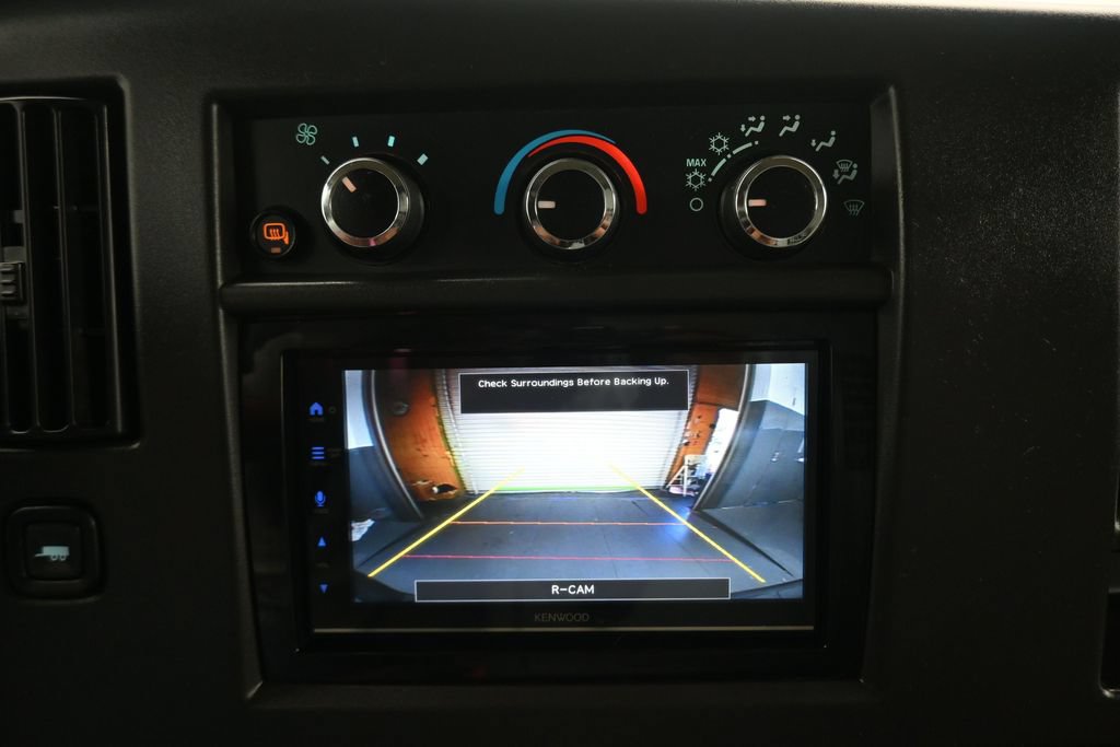 Used 2025 Chevrolet Express 2500 RWD image 18