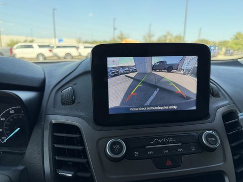 Used 2020 Ford Transit Connect XLT FWD image 11