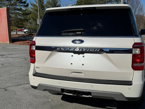 Used 2019 Ford Expedition XLT w/ Equipment Group 202A image 25