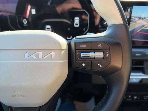 Used 2025 Kia K4 GT-Line w/ GT-Line Premium Package image 35