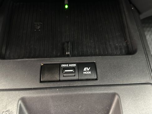 Used 2026 Toyota Corolla Cross AWD Hybrid image 18