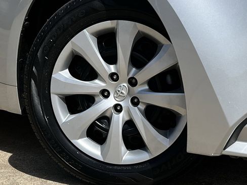 Used 2023 Toyota Corolla LE image 28