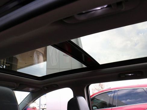 Used 2024 GMC Terrain AT4 image 26