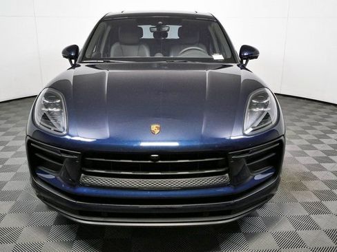 Certified 2022 Porsche Macan AWD/4WD image 35