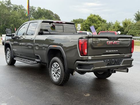 Used 2022 GMC Sierra 2500 AT4 w/ AT4 Preferred Package AWD/4WD image 6
