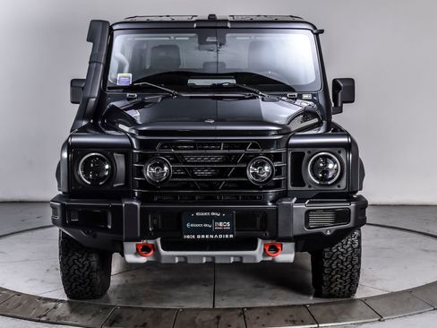 Used 2025 INEOS Grenadier AWD/4WD image 8