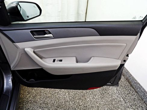 Used 2018 Hyundai Sonata SEL FWD image 11
