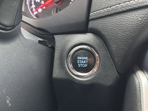 Used 2021 Toyota RAV4 XLE image 23