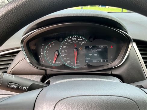 Used 2022 Chevrolet Trax LS w/ Tint and Cruise Package AWD/4WD image 25