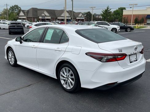 Used 2023 Toyota Camry LE FWD image 5