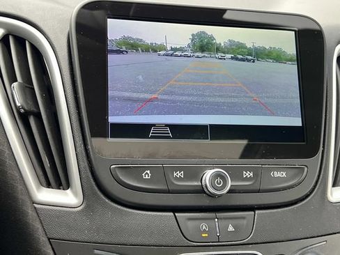 Used 2024 Chevrolet Malibu LT FWD image 21