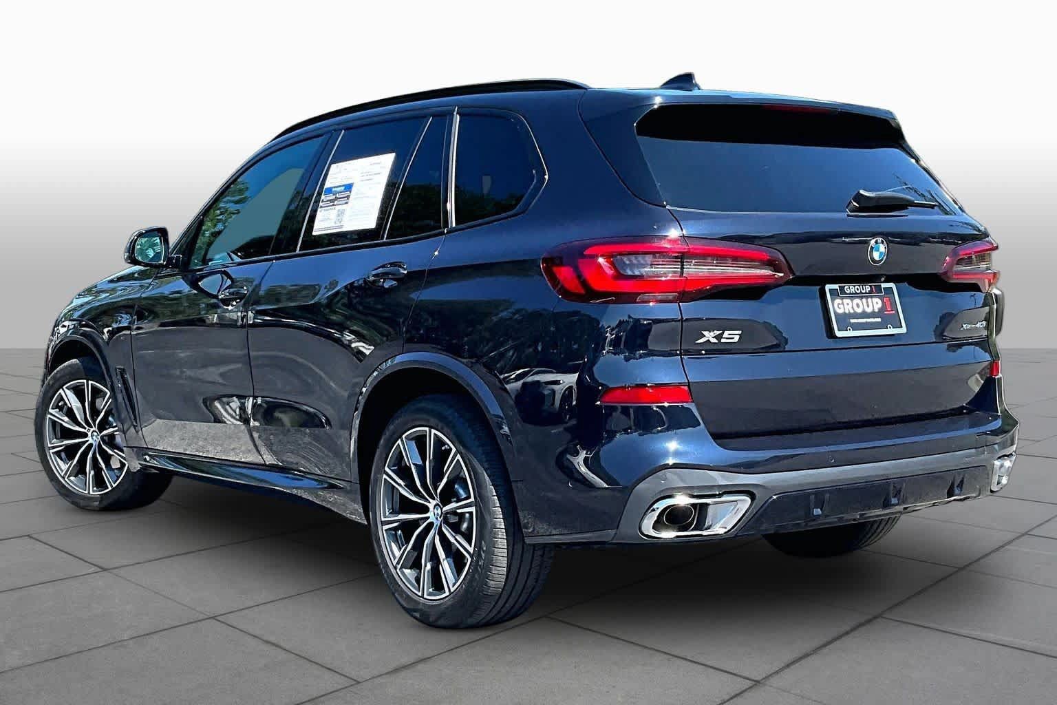 Used 2023 BMW X5 xDrive40i w/ M Sport Package AWD/4WD image 12