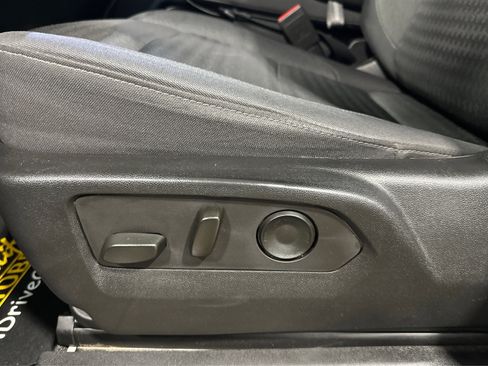 Used 2022 Chevrolet Silverado 1500 RST image 18