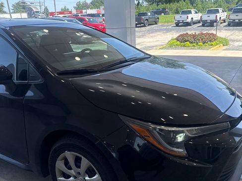 Used 2026 Toyota Corolla LE FWD image 6