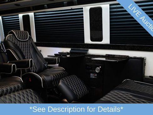 Used 2022 Mercedes-Benz Sprinter 2500 w/ Parking Package image 22