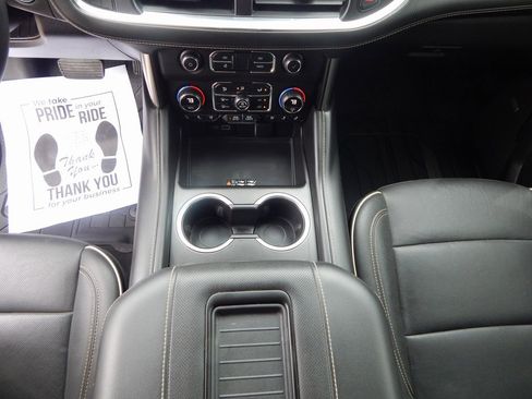 Used 2024 Chevrolet Suburban Premier w/ Max Trailering Package image 25