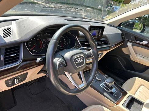 Used 2019 Audi Q5 Premium AWD/4WD image 23
