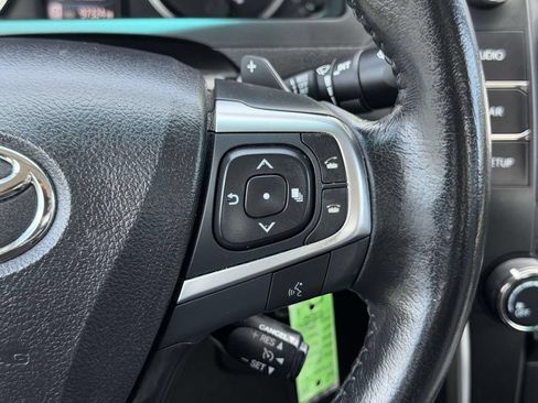 Used 2016 Toyota Camry SE FWD image 9