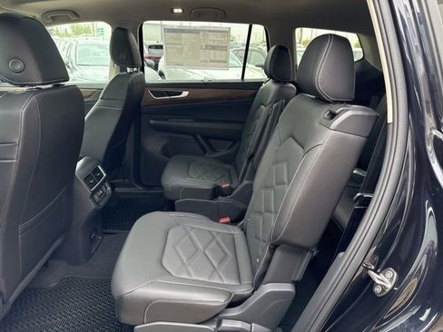New 2026 Volkswagen Atlas SE image 17